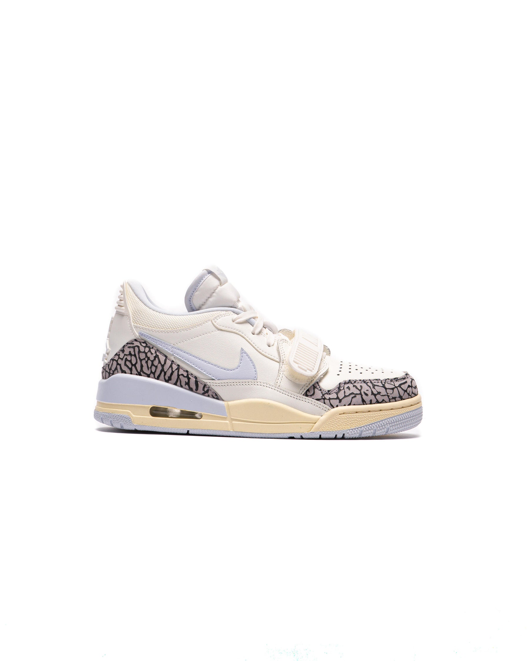 Air Jordan WMNS LEGACY 312 LOW