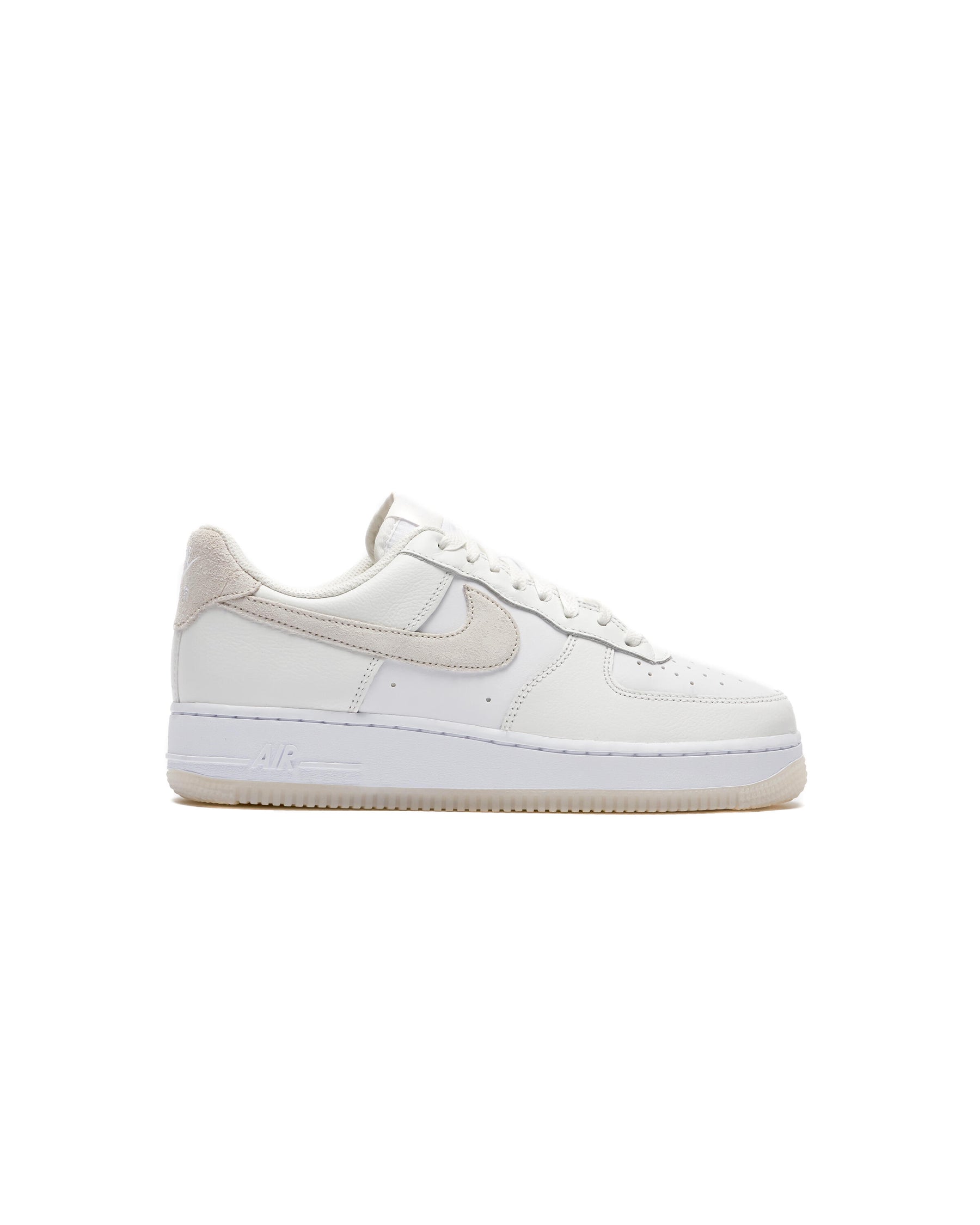 Nike AIR FORCE 1 '07 LV8