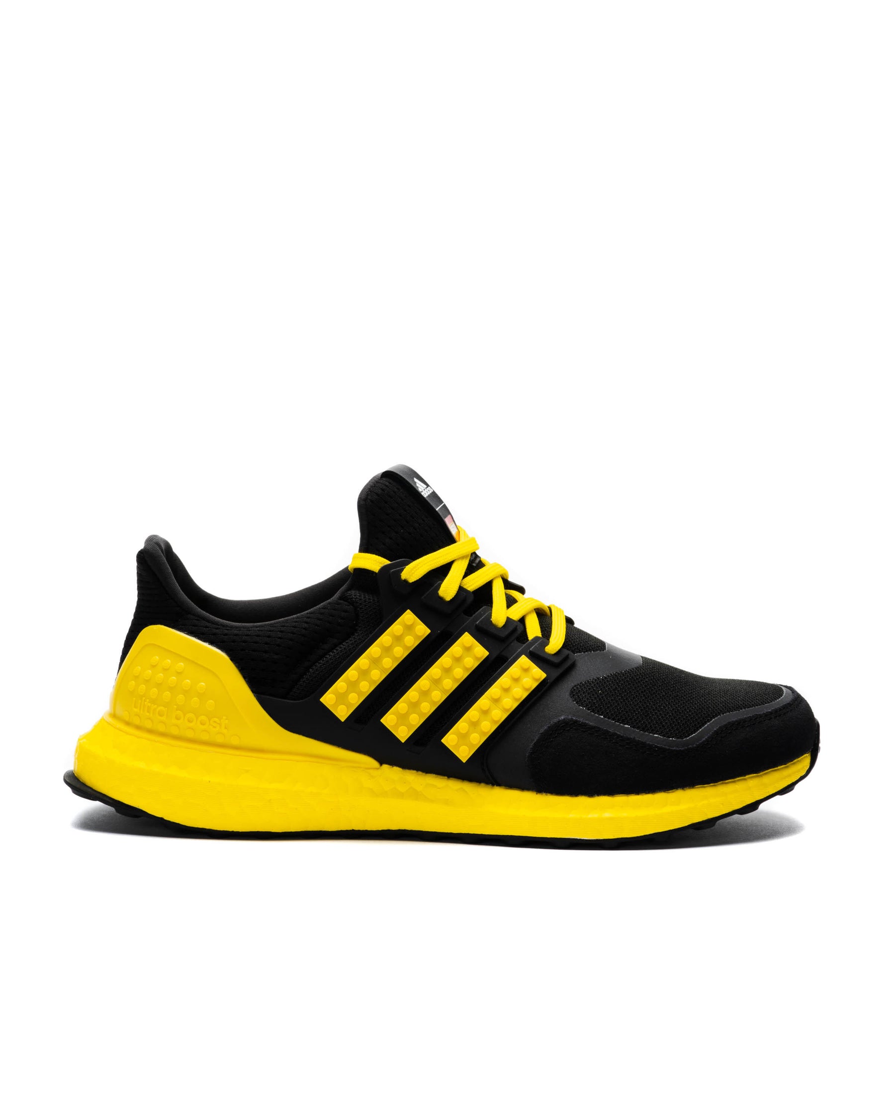 adidas Originals x LEGO ULTRABOOST DNA