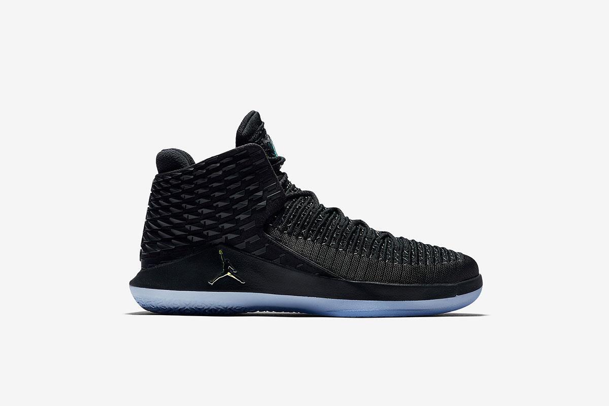 Air Jordan Xxxii BG "Black Cat"
