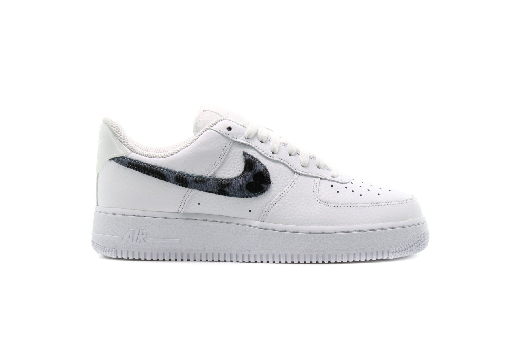 Nike AIR FORCE 1 LV8 "BLUE SNAKESKIN"