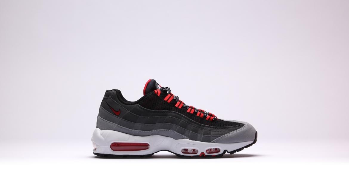 Nike Air Max '95 "Chilling Red"