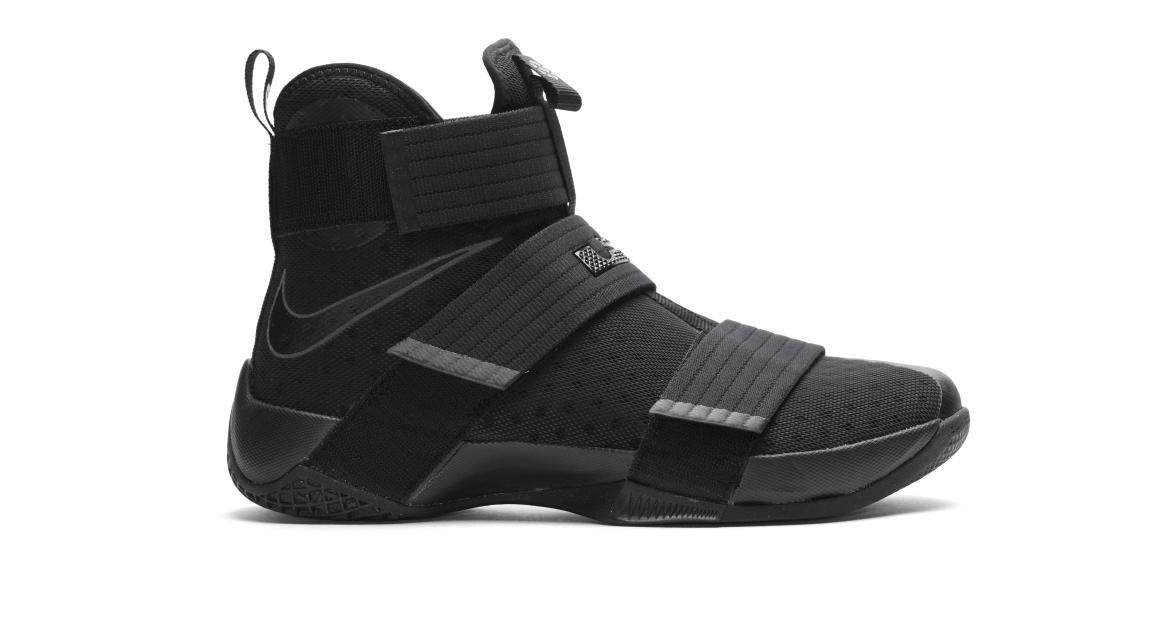 Nike Lebron Soldier 10 "Triple Black"
