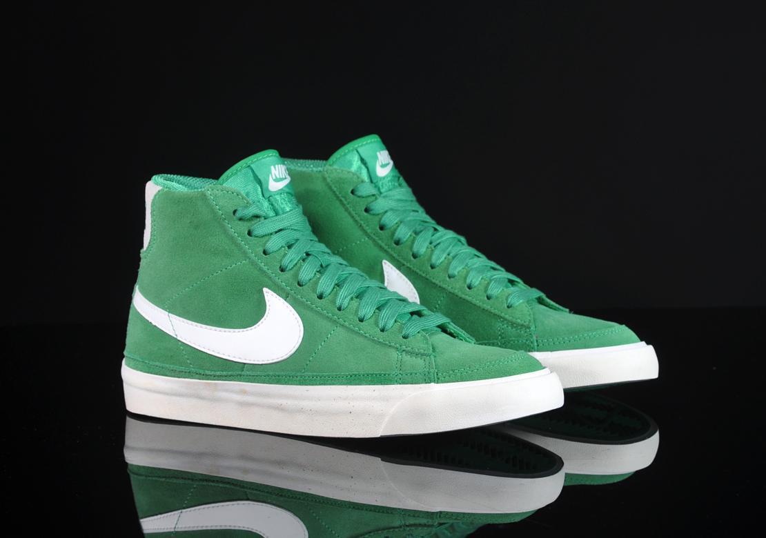 Nike Wmns Blazer Mid Premium
