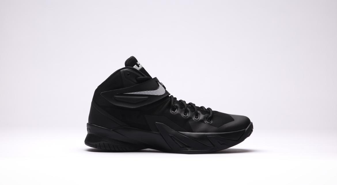 Nike Zoom Soldier VIII "All Black"