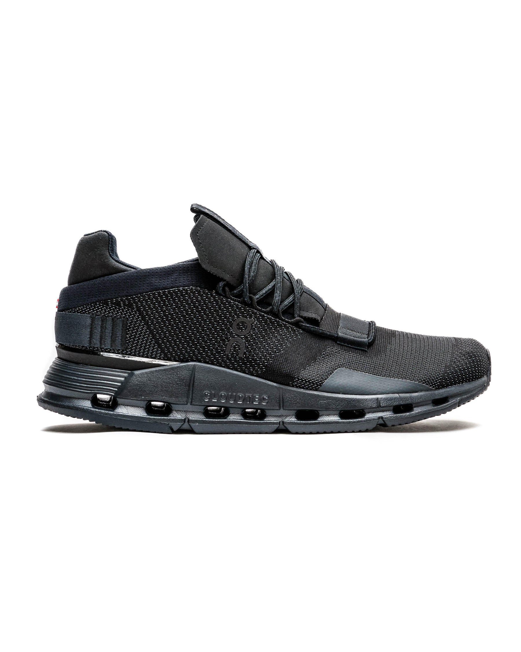 ON Running CLOUDNOVA "BLACK"