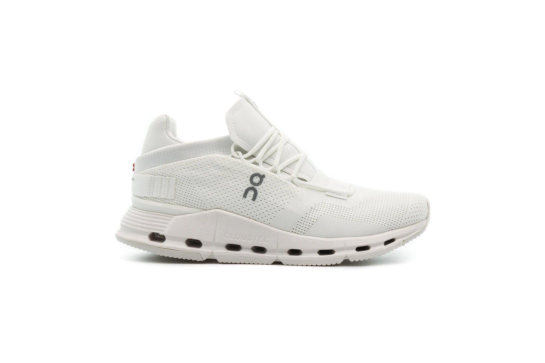 ON Running WMNS CLOUDNOVA "ALL WHITE"