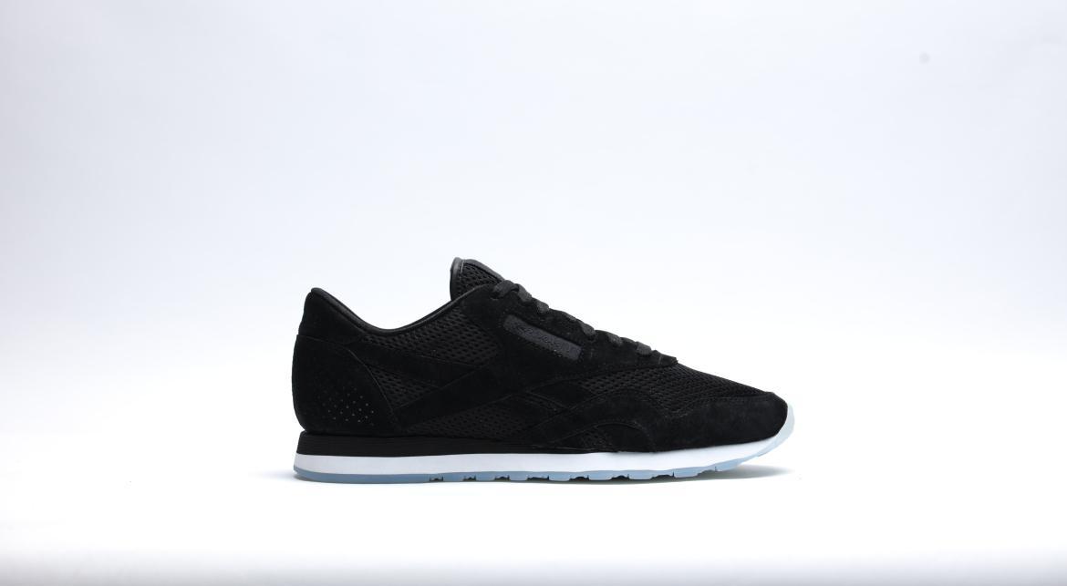 Reebok Classic Nylon Tech "Black Ice"
